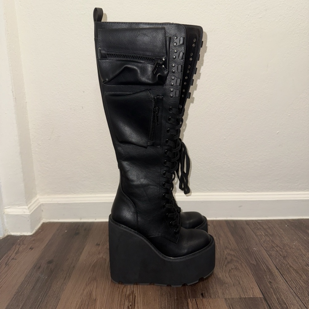 Dolls Kill Obsidian Pocket Platform Boots